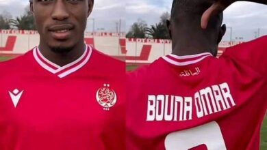 صورة انضمام بونه عمر لي لنادي الوداد البيضاوي المغربي