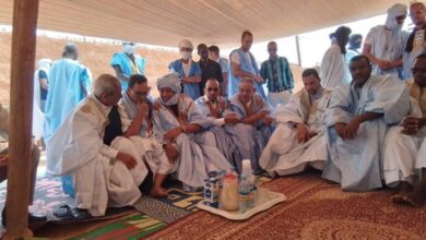 صورة أسرة أهل عبدي بكرو توفد وفدا برئاسة الوجيه أحمد فال لتعزية أسرة أهل أج
