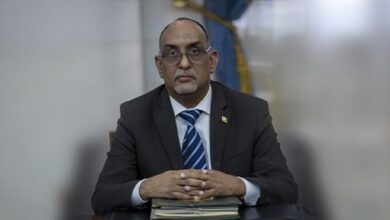 صورة وزير المالية يغادر إلى الرياض للمشاركة في منتديات اقتصادية