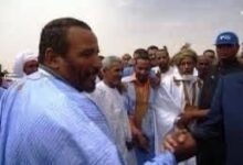 صورة نواكشوط: رئيس الجمهورية يلتقي الزعيم التقليدي السالك ولد سلام بمكتبه بالقصر الرئاسي