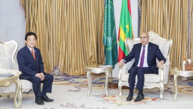 صورة غزواني يجري مباحثات في نواكشوط مع المدير العام لـ”الفاو”