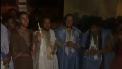 صورة حراك شبابي بمدينة كرو احتجاجا على الانقطاعات المتكررة للكهرباء وسوء الخدمات الأساسية