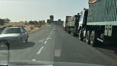 صورة إغلاق طريق الأمل بسبب سقوط شاحنة قرب الكلم 65 من نواكشوط
