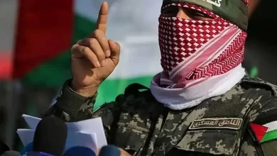 صورة أبوعبيدة يعلن عن قتلى وجرحى وأسرى في اشتباكات وتفجير نفق ملغم شمال قطاع غزة