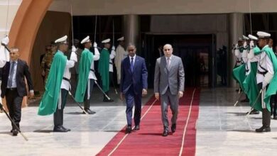 صورة رئيس الجمهورية يعود إلى نواكشوط قادما من انجامينا