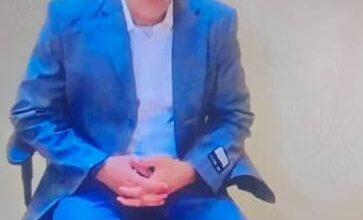صورة الأستاذ والفني بيبه فضيلي قامة علمية و شخصية فريدة