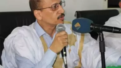 صورة لدى عودته من إسبانيا.. شرطة المطار توقف العقيد سيد اعل ولد أحمدو