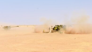 صورة الجيش يُعلن عن تدريبات بالصواريخ المضادة للطائرات ويدعو للحذر