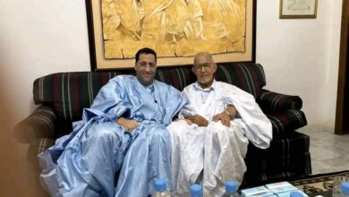 صورة الوزير الأول يلتقي أحزاب الأغلبية ويزور ولد داداه وولد بلخير