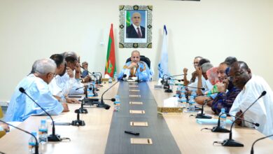 صورة دعوة تنفيذي الحزب الحاكم لاجتماع طارئ الليلة
