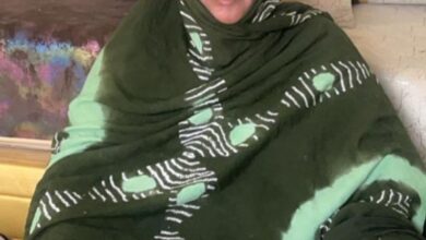 صورة الفاعلة السياسية أمروم بنت سيدي أعل تهنئ ولد أشروق بمناسبة تعيينه مكلفا بديوان رئيس الجمهورية (نص التهنة)