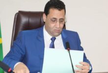 صورة الوزير الأول يترأس اجتماع اللجنة الوزارية المكلفة بمتابعة التحضيرات لمهرجان مدائن التراث في شنقيط