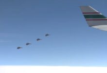 صورة سرب طائرات مقاتلة يرافق الرئيس تبون إلى موريتانيا