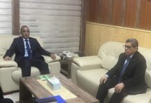 صورة وزير الداخلية يجري مباحثات بمكتبه مع رئيس بعثة المنظمة الدولية للهجرة في موريتانيا