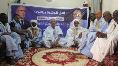 صورة “جماعة أهل الدشرة” بمقاطعة لعيون تعبئ أنصارها لاستقبال الرئيس غزواني غدًا الجمعة (فيديو)