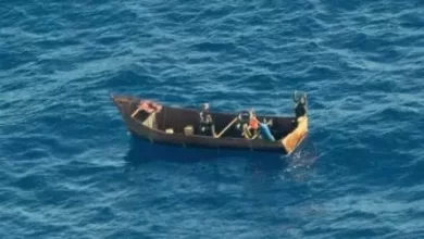 صورة وسائل إعلام إسبانية: وصول قوارب تقل مهاجرين من نواكشوط وإنقاذهم بعد رحلة شاقة