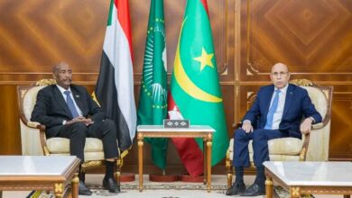 صورة محادثات رفيعة المستوى بين الرئيس غزواني والبرهان لتعزيز التعاون الموريتاني السوداني