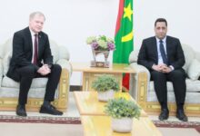 صورة الوزير الأول يلتقي السفير الألماني لبحث تعزيز التعاون الثنائي