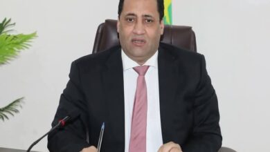 صورة الوزير الأول يترأس اجتماعًا وزاريًا لإعادة هيكلة برنامج التموين