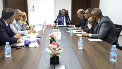 صورة اجتماع مشرك بين وزيري التجهيز والنقل والتكوين المهني واتحاد أرباب العمل الموريتانيين