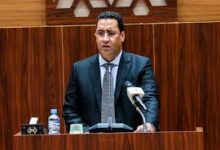 صورة الوزير الأول المختار ولد اجاي: الأولوية لتعزيز العدالة ومساندة الفئات المهمشة
