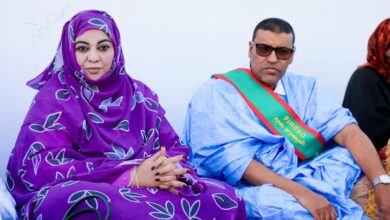صورة حزب الإنصاف يساند المتضررين من حرائق “حياة جديدة” بمساعدات نقدية (صور)