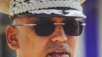 صورة قائد أركان الدرك الوطنى يتفقد المعبر المائى بين موريتانيا والسينغال