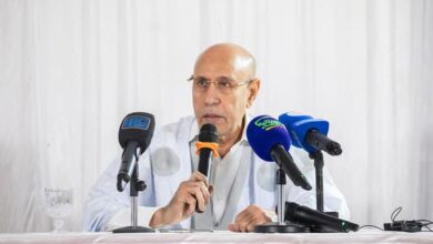 صورة رئيس الجمهورية يشيد بجهود الطواقم الطبية في تعزيز المنظومة الصحية (صور)