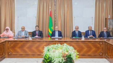 صورة الرئيس غزواني يترأس اجتماعاً مع الولاة لتقييم تنفيذ التوجيهات وتعزيز فعالية العمل (صور)