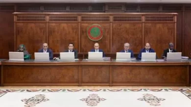 صورة الوزاري يصادق على مراسيم جديدة وإجراءات خصوصية لتعزيز التنمية والتسيير القطاعي (بيان)