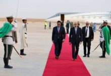 صورة رئيس الجمهورية يعود إلى نواكشوط بعد مشاركته في منتدى الرؤساء التنفيذيين بأبيدجان (صور)