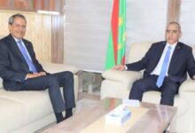 صورة وزير الداخلية يستقبل بمكتبه سفير المملكة المغربية حميد شبار
