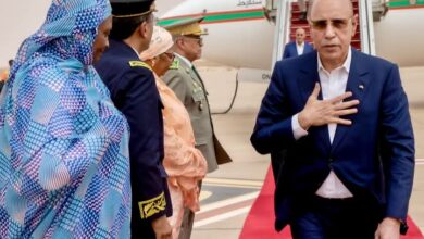 صورة رئيس الجمهورية يعود إلى نواكشوط بعد زيارة للمنصة العائمة لإنتاج الغاز في حقل السلحفاة آحميم الكبير (صور)