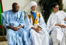 صورة رئيس حزب الإنصاف يحضر مأدبة عشاء أقامتها السفارة المصرية احتفاءً بزيارة الوفد المصري (صور)