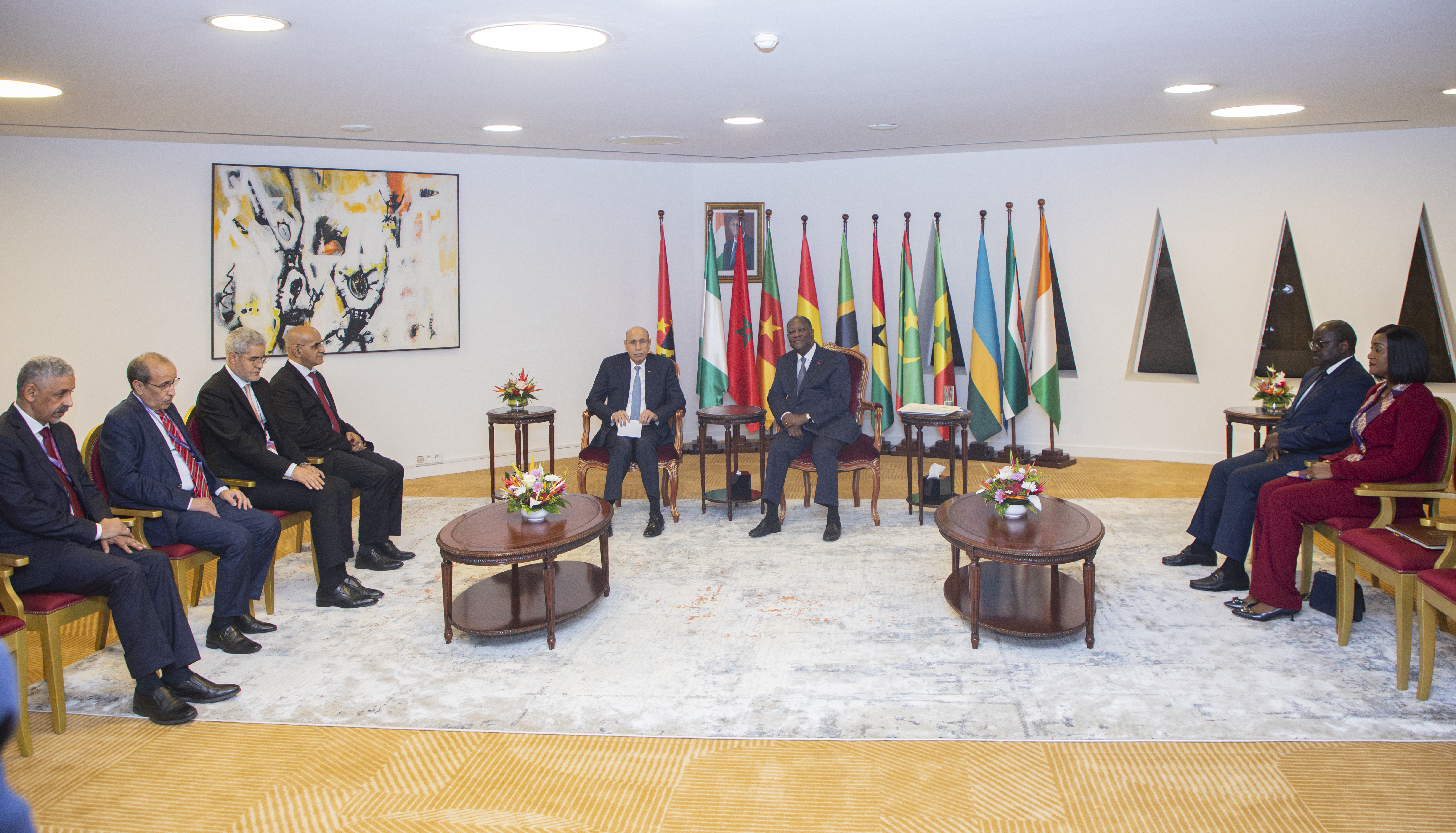 صورة الرئيس غزواني يلتقي نظيره الإيفواري في أبيدجان