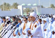 صورة إمام الجامع الكبير يدعو إلى الالتزام بالرؤية الرسمية حفاظًا على وحدة الأمة