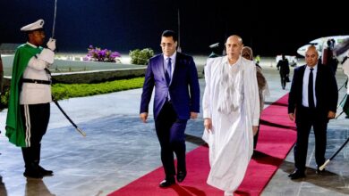 صورة رئيس الجمهورية يعود من الديار المقدسة بعد أداء مناسك الحج (صور)