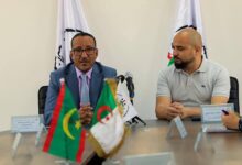 صورة مدير البث الإذاعي والتلفزي الموريتاني يتفقد مهندسيه المتدربين في الجزائر (صور