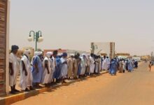 صورة التيفاي بمدينة كيفة يواصلون احتجاجهم لليوم السابع أمام مباني الولاية