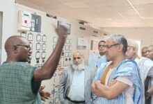 صورة وزير الطاقة يتفقد منشآت كهربائية في نواكشوط ويوجه بتحسين الخدمة