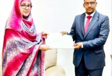 صورة الدكتور سيد أحمد بونعامه يستلم مهامه مديرا مساعدا للمعهد العالي المهني للغات والترجمة والترجمة الفورية