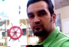 صورة القضاء في نواذيبو يحيل الناشط البيئي علي بكار إلى السجن بتهم تتعلق بالمعلومات والإضرار بمصالح الدولة