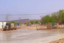 صورة سيول عارمة تضرب بومديد وتلحق أضراراً بالمنازل والبنى التحتية