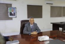 صورة مفوض حقوق الإنسان يحث أطر المفوضية على قضاء العطلة داخل البلاد (صور)