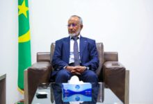 صورة وزير الصحة يبحث مع السفير المصري تعزيز التعاون الطبي