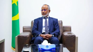 صورة وزير الصحة يبحث مع السفير المصري تعزيز التعاون الطبي