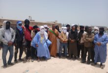 صورة ناقلو الثلج في نواذيبو يحتجون بعد منعهم من دخول الميناء.. والإدارة توضح