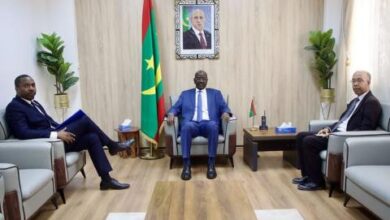 صورة وزير الخارجية الموريتاني يلتقي رئيس بعثة المنظمة الدولية للهجرة في نواكشوط