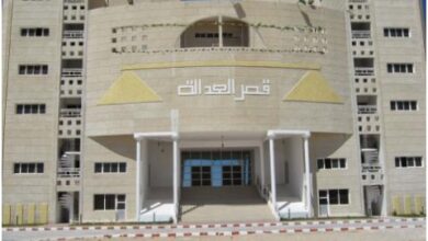 صورة اعلي ولد بكار يرفض الكفالة ويواصل السجن وسط احتجاجات متصاعدة