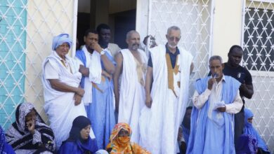 صورة موريتانيا.. توزيع مساعدات غذائية على مئات الأسر في بلدية النعمة (صور)